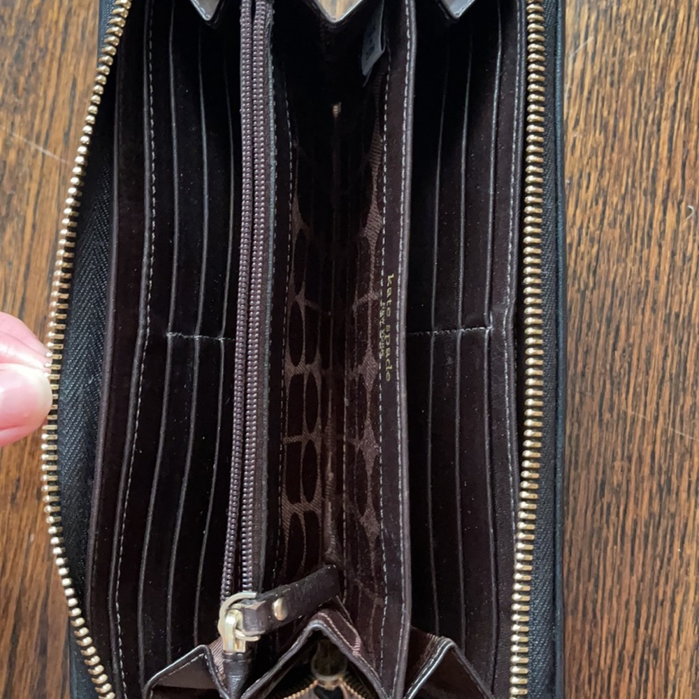 Kate Spade Wallet - Picture 8 of 8